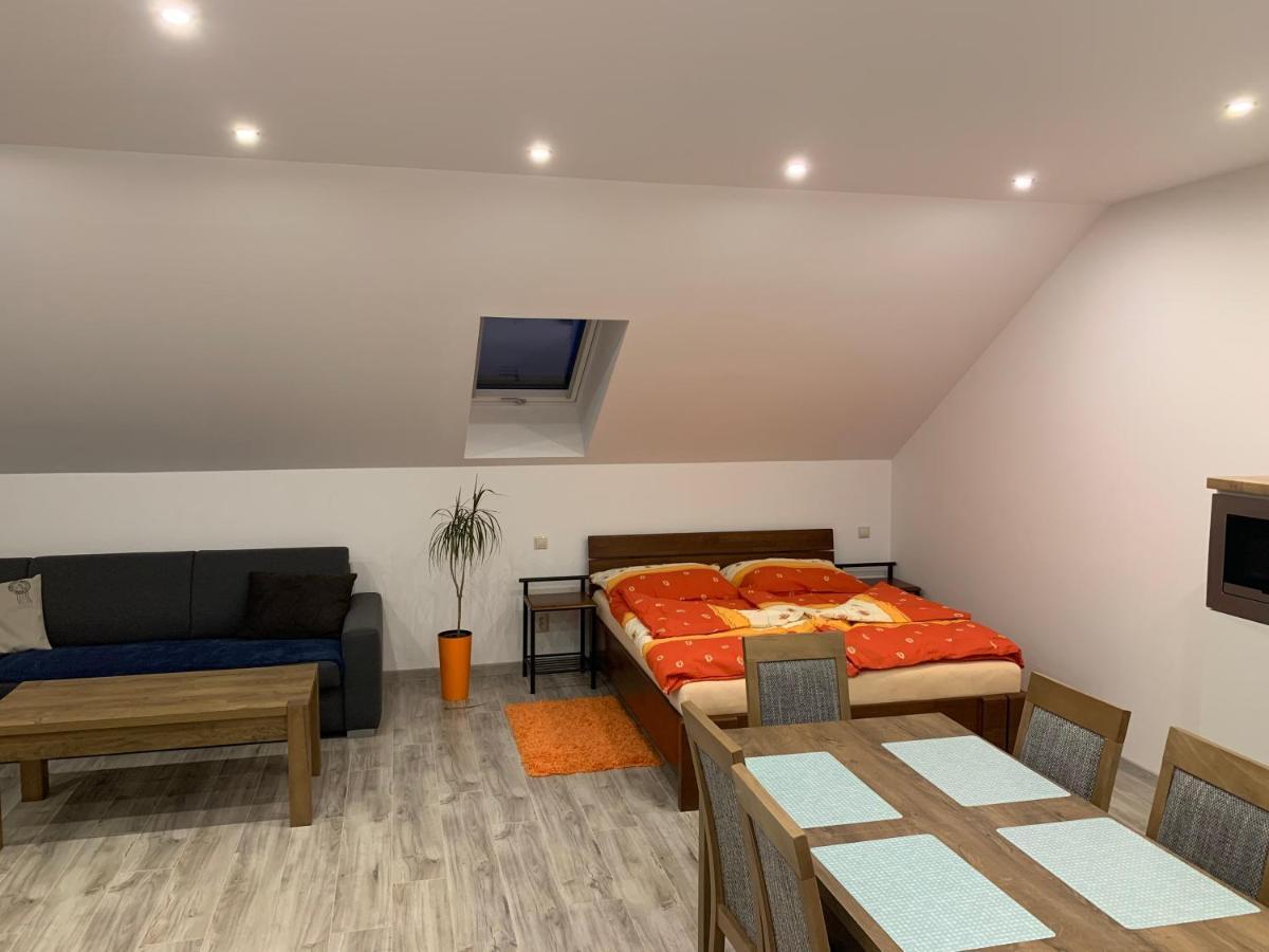 Apartman Liso Bobrovec Exteriör bild